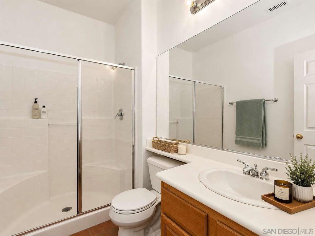 1586 Silver Cup Ct Property Photo 5