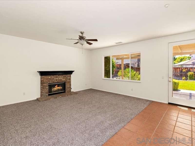 1586 Silver Cup Ct Property Photo 12