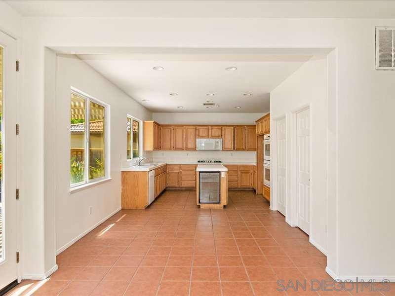 1586 Silver Cup Ct Property Photo 15