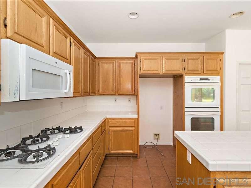 1586 Silver Cup Ct Property Photo 19