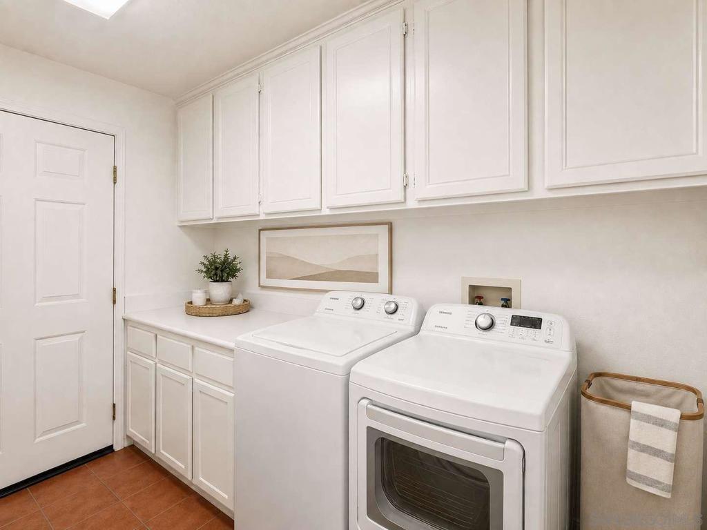1586 Silver Cup Ct Property Photo 26
