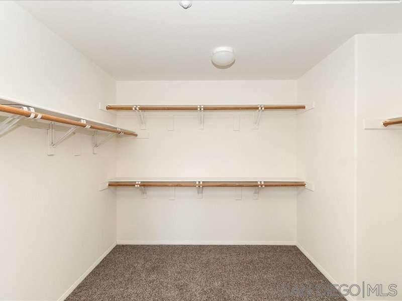 1586 Silver Cup Ct Property Photo 45