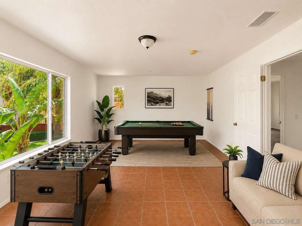 1586 Silver Cup Ct Property Photo 48