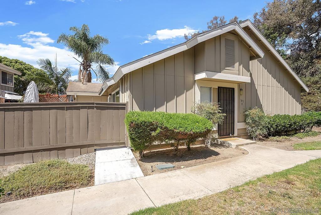 7471 Tooma St Unit B Property Photo 1