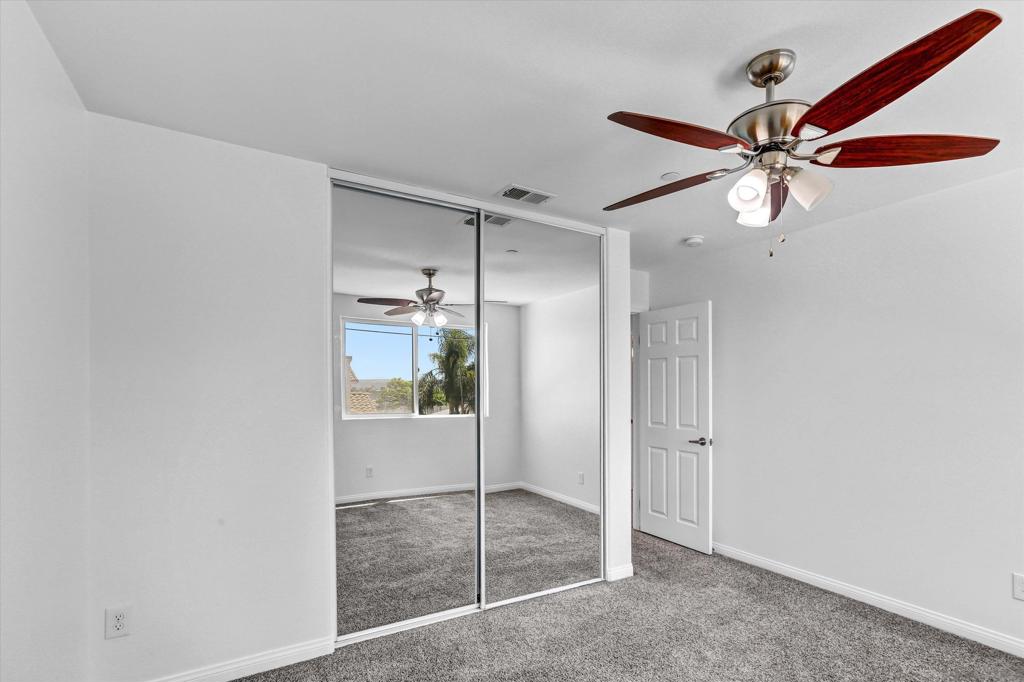 946 11th Property Photo 14