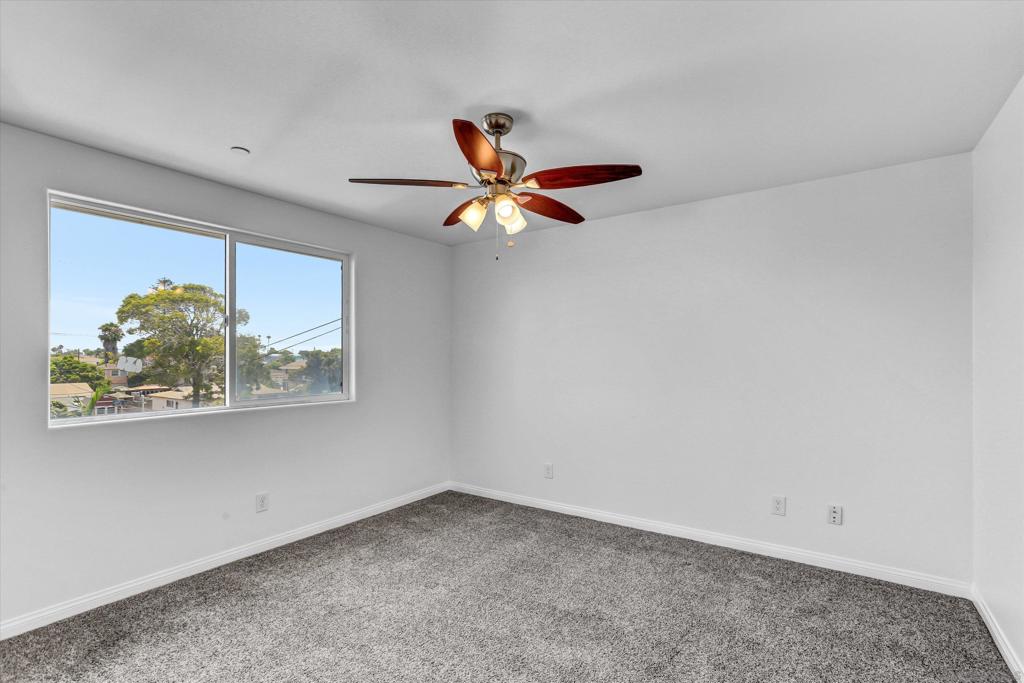 946 11th Property Photo 15