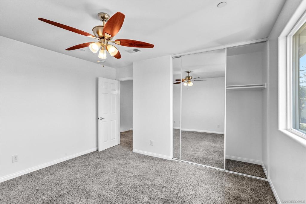 946 11th Property Photo 16
