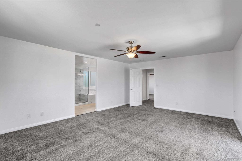 946 11th Property Photo 19