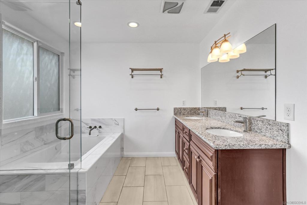 946 11th Property Photo 21
