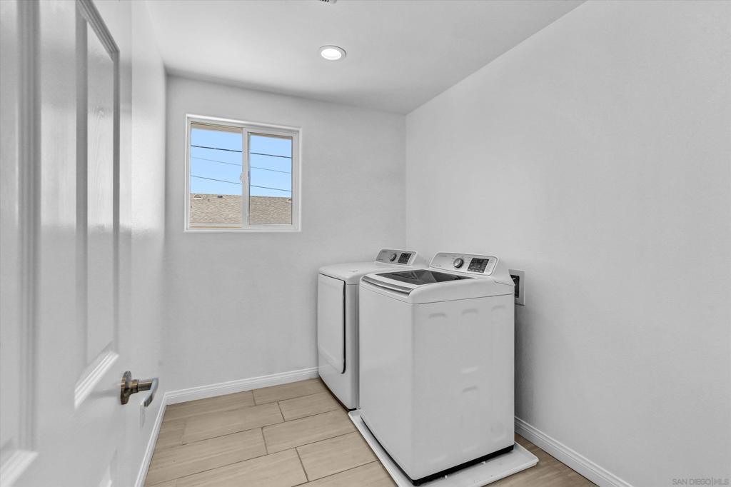946 11th Property Photo 22