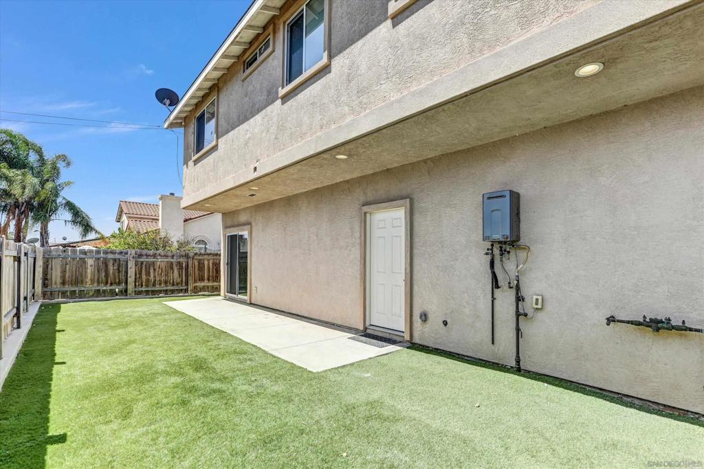 946 11th Property Photo 26