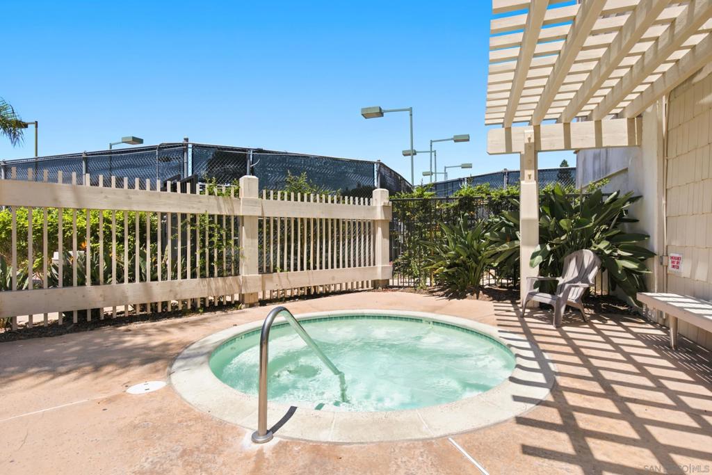 4044 Crystal Dawn 103 Property Photo 26