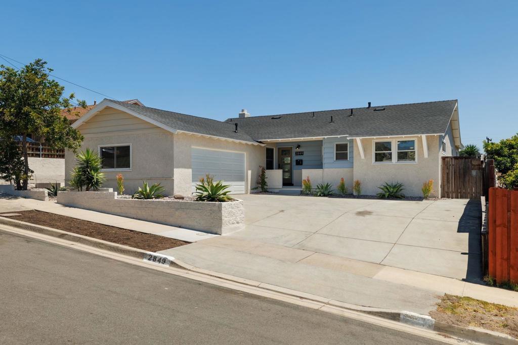 2849 Beatrice St Property Photo 1