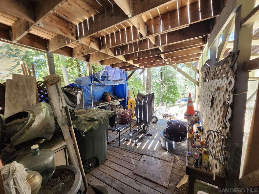 23096 Balsam Ln Property Photo 5