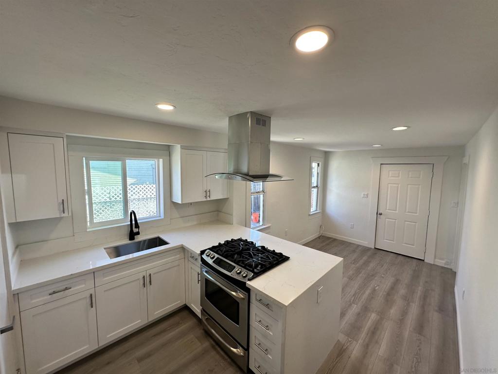 4225 Central Avenue Property Photo 5