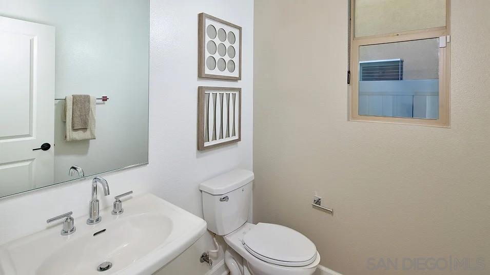5561 Dora Way Property Photo 15