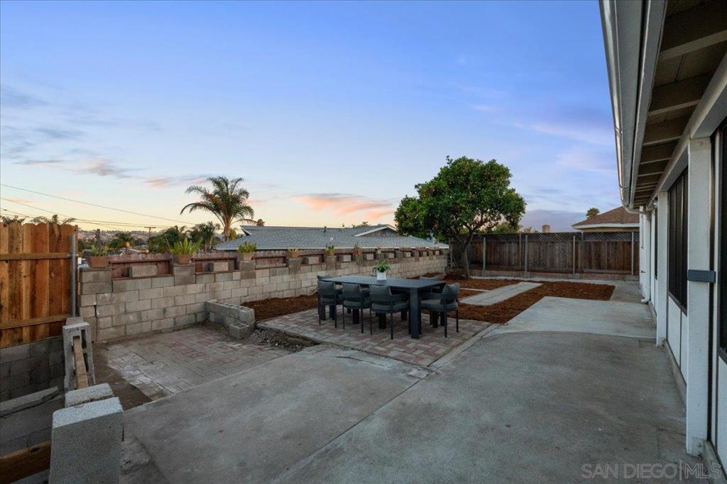 448 W Redondo Property Photo 31