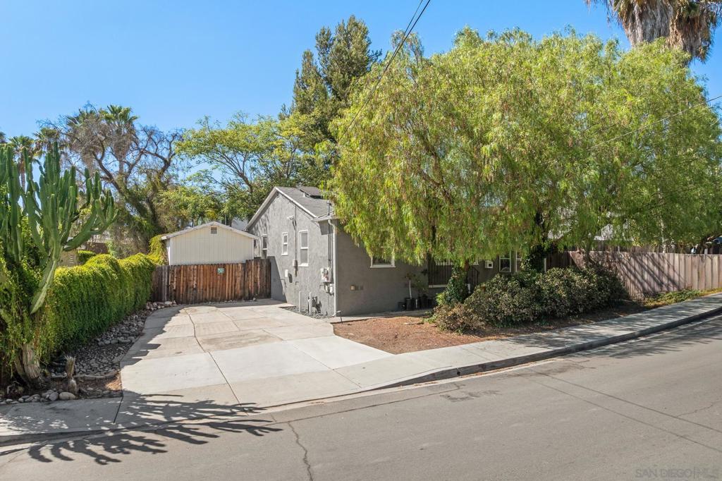 4840 67th Property Photo 4