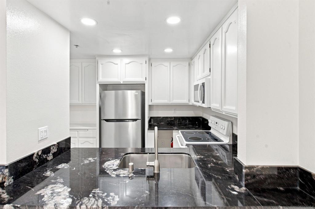 5845 Friars Rd 1110 Property Photo 4