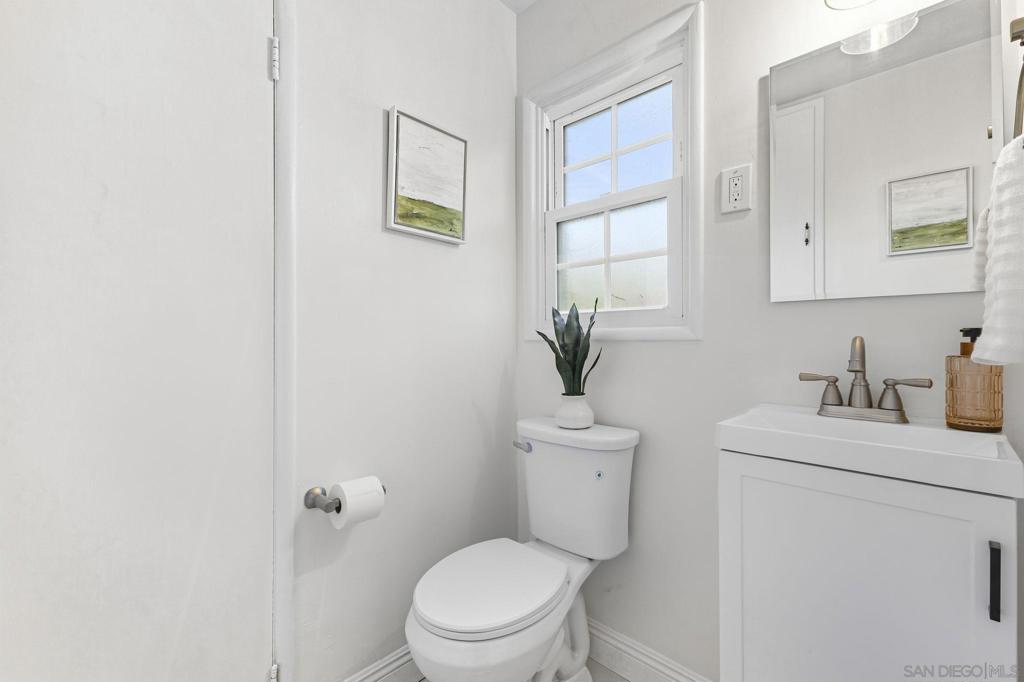 2095 Noble Street Property Photo 17