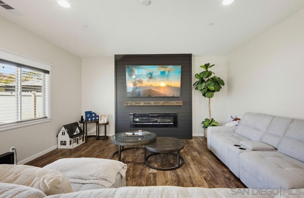 28347 Merced Ranch Ct Property Photo 9
