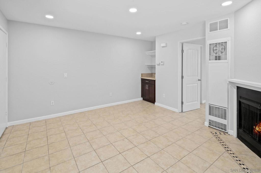 3625 43rd St 3 Property Photo 6