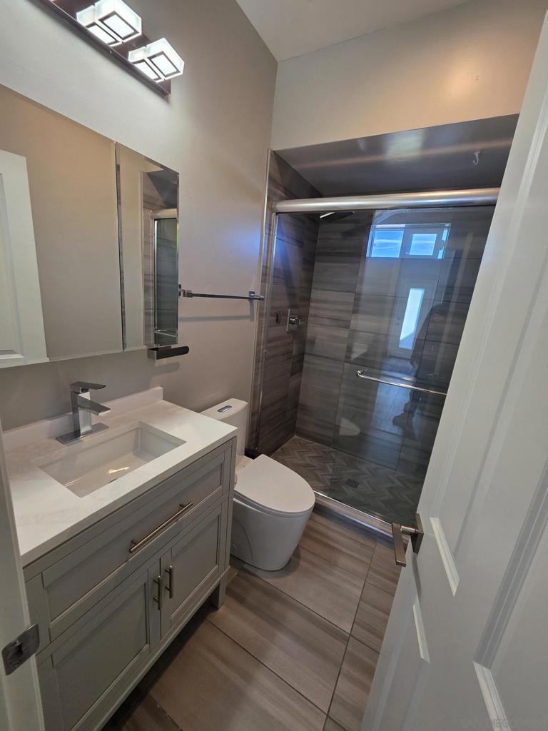 2114 Felspar Property Photo 27
