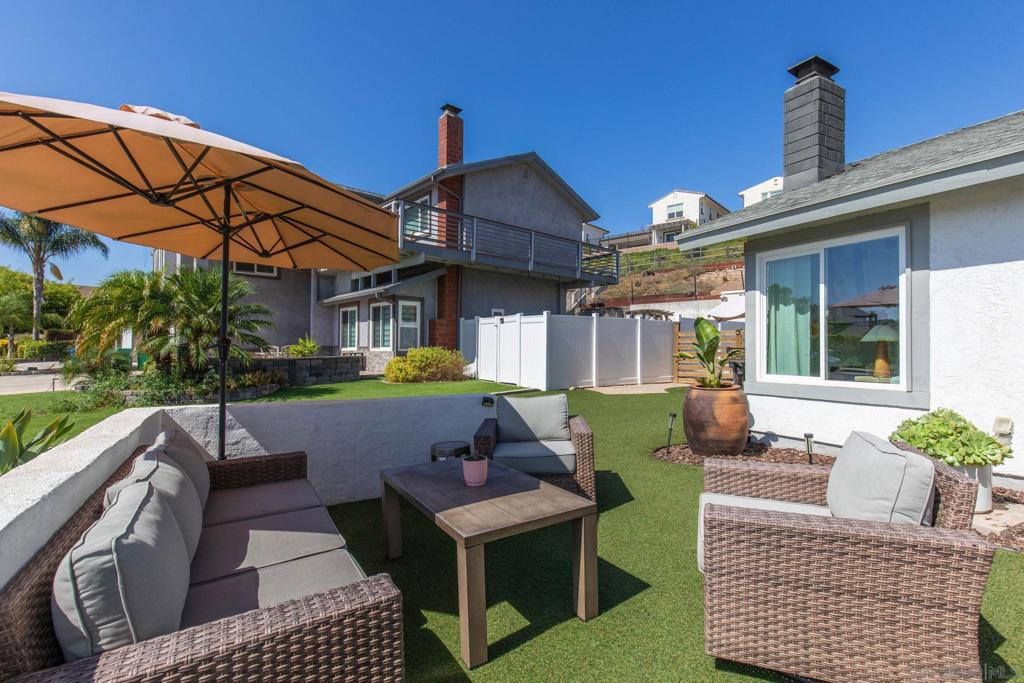 10274 Pebble Beach Dr Property Photo 4