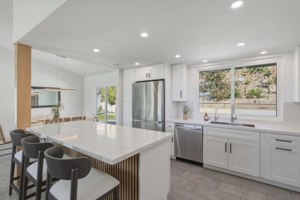 10274 Pebble Beach Dr Property Photo 18