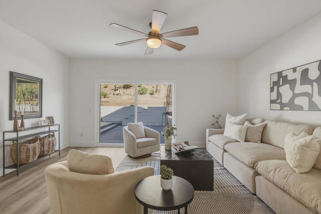 10274 Pebble Beach Dr Property Photo 25