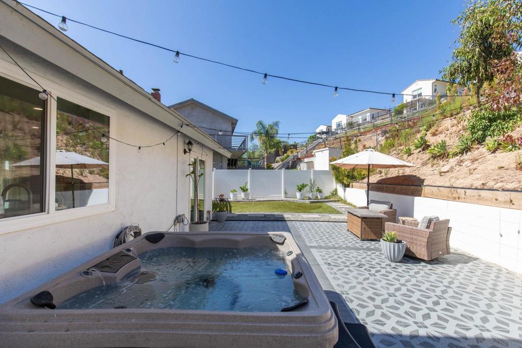 10274 Pebble Beach Dr Property Photo 50