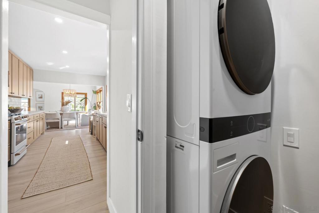 4866 Sussex Property Photo 13