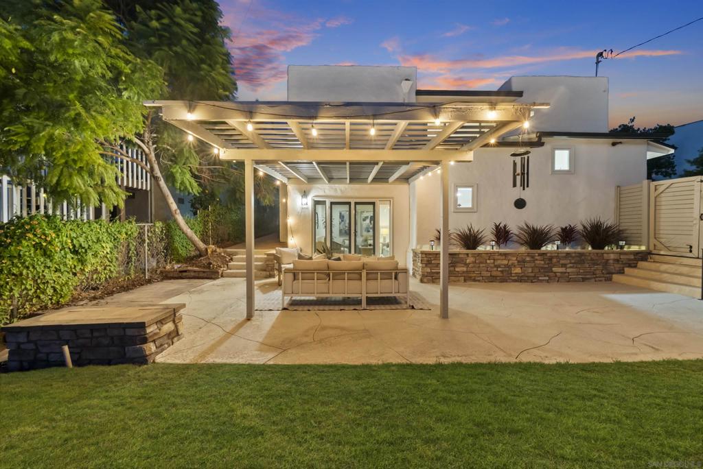 4866 Sussex Property Photo 32
