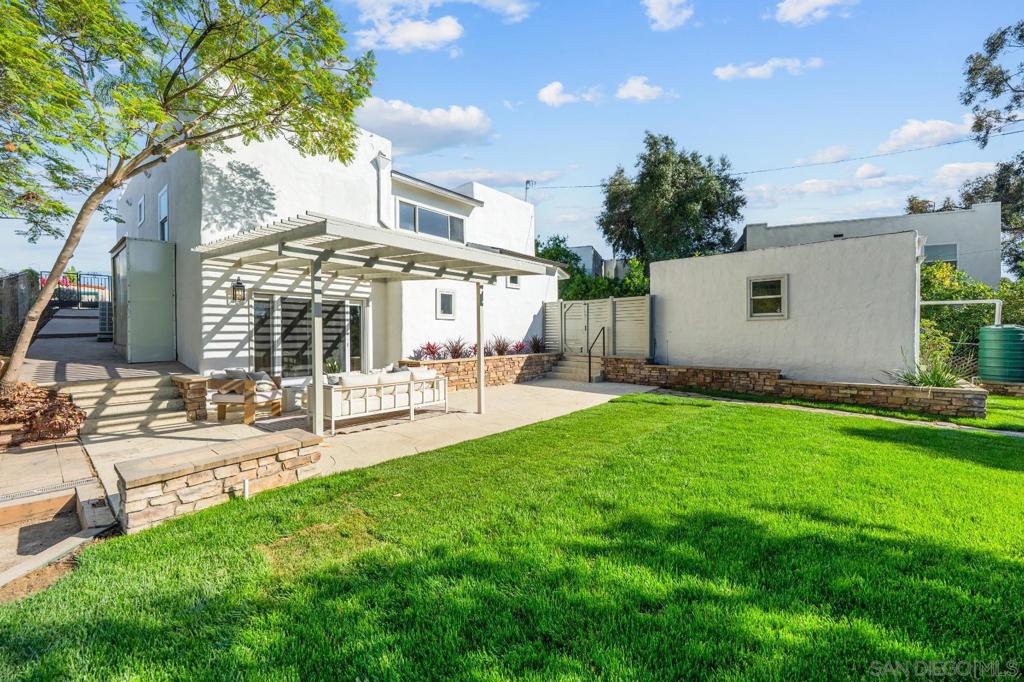 4866 Sussex Property Photo 34