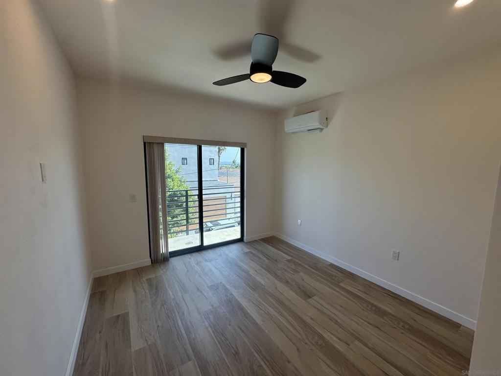 2527 Beryl St Property Photo 32