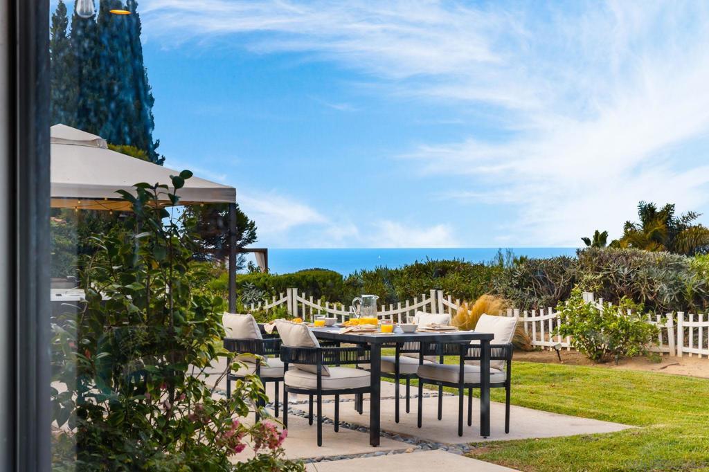 7806 Via Capri Property Photo 48