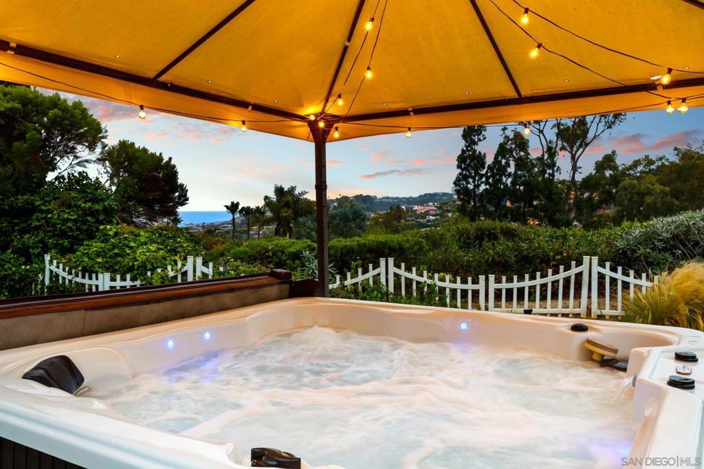 7806 Via Capri Property Photo 52