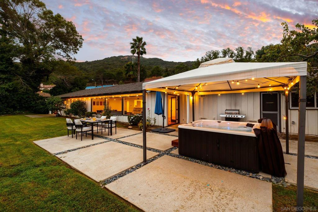 7806 Via Capri Property Photo 53