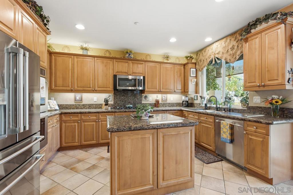 3320 Wild Oak Ln Property Photo 27