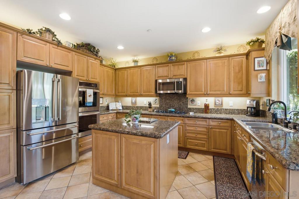 3320 Wild Oak Ln Property Photo 28
