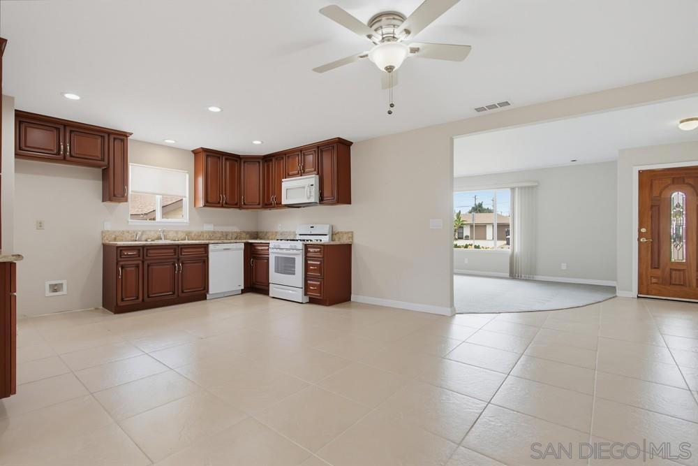 1010 Thomas Way Property Photo 21