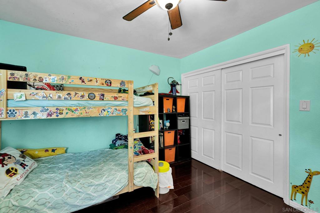 3504 Glade St Property Photo 15