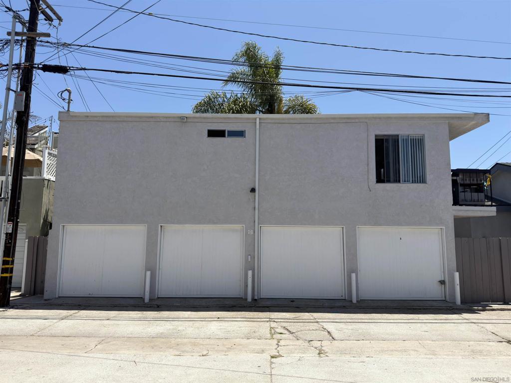 1114 Thomas Avenue 1114 Property Photo 1