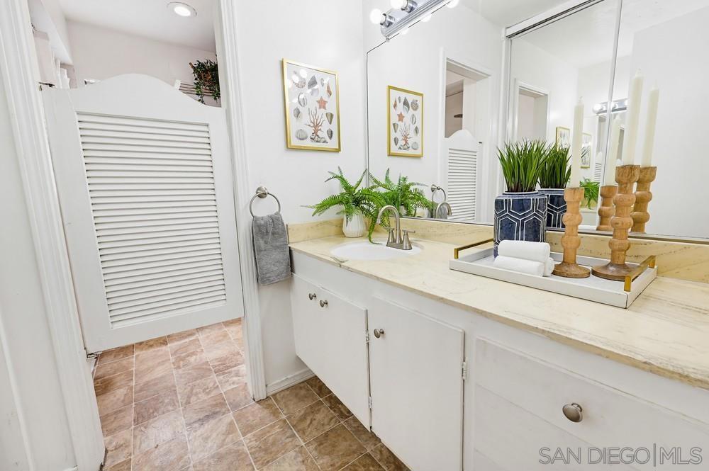 4477 Mentone St 105 Property Photo 22