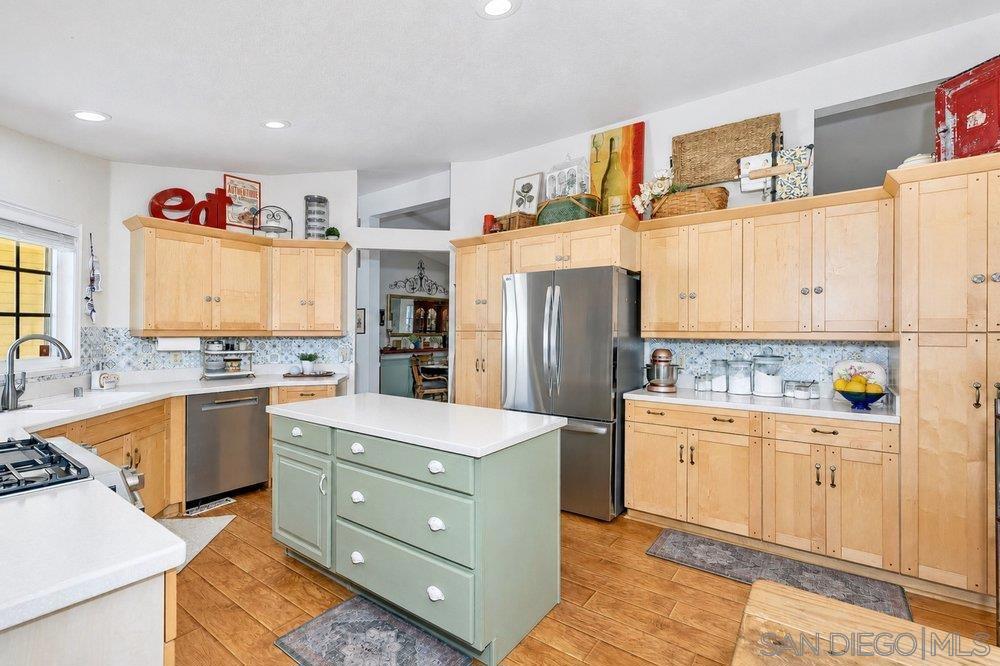 4470 Garnet Property Photo 6