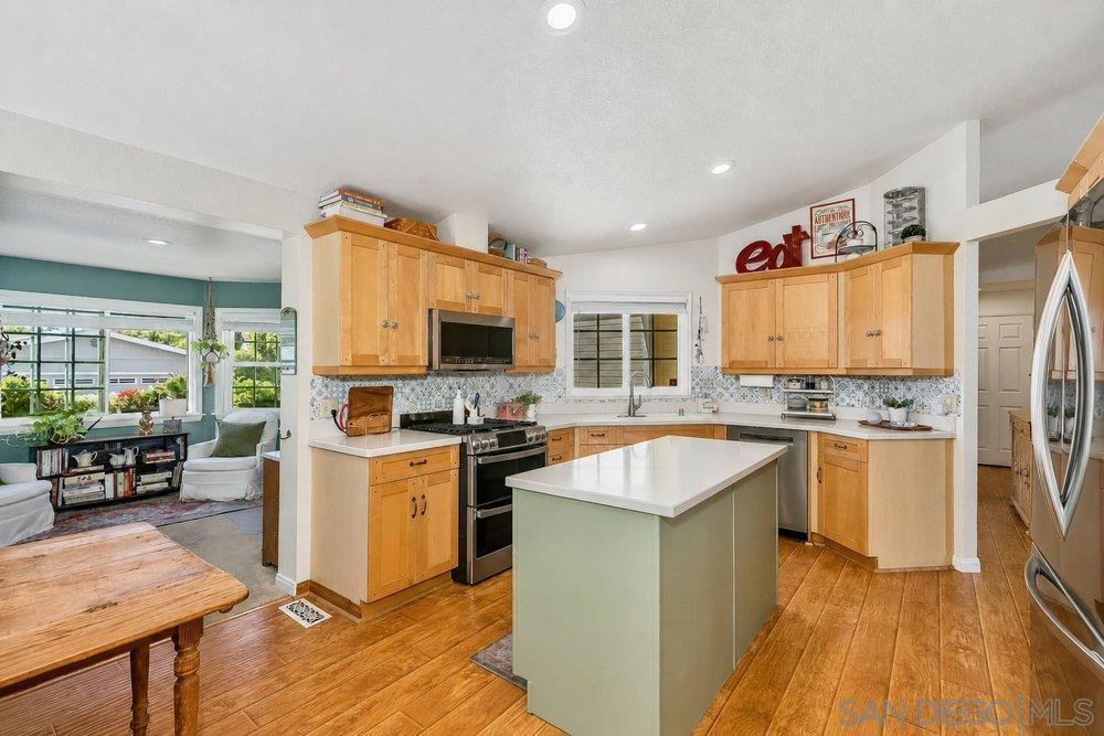 4470 Garnet Property Photo 7