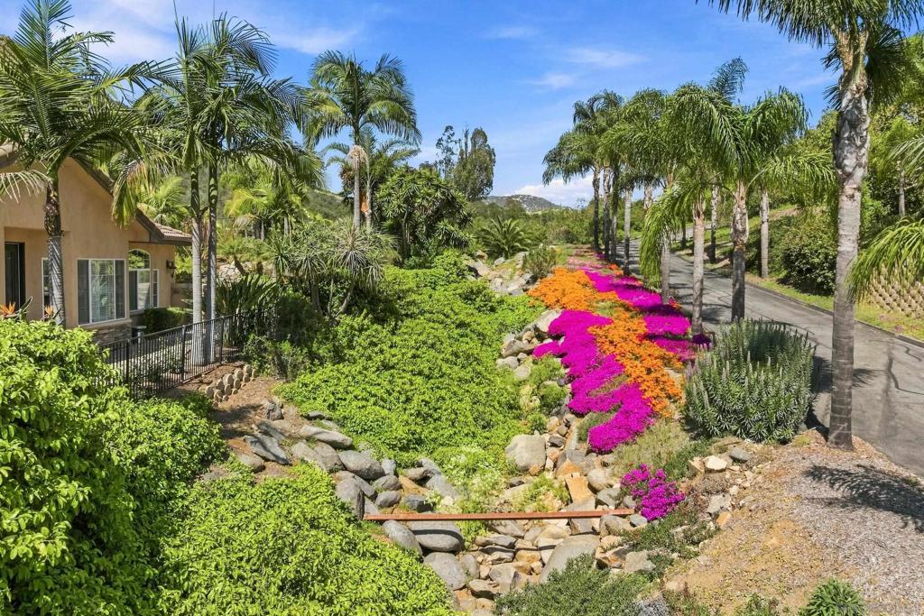 708 Vista Canyon Property Photo 4