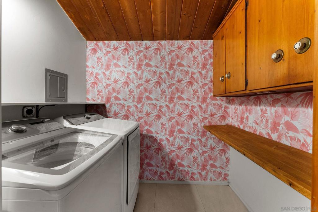 1560 Plantation Way Property Photo 24