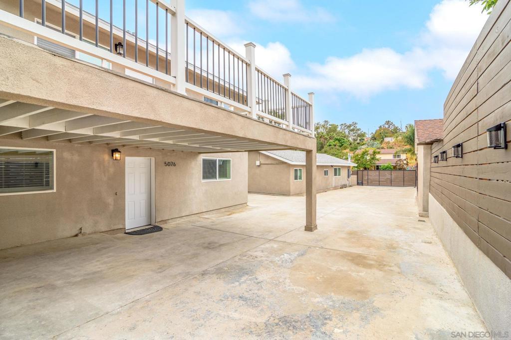 260018766SD Property Photo 11