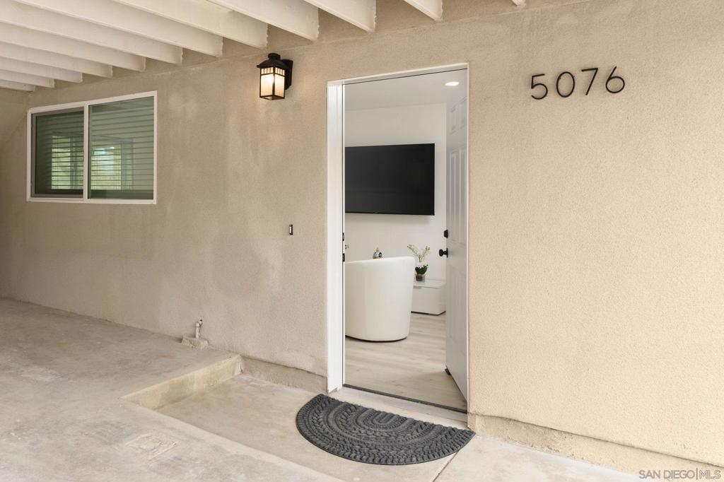 260018766SD Property Photo 15